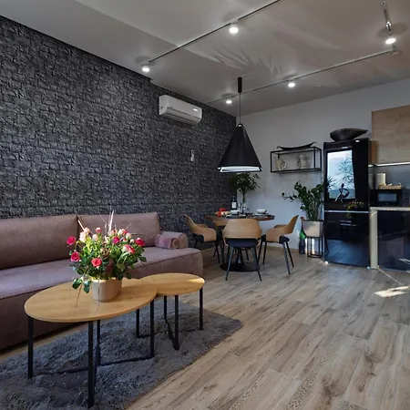 Teresy 4 Parking Prywatny Monitorowany Gratis! * Czestochowa