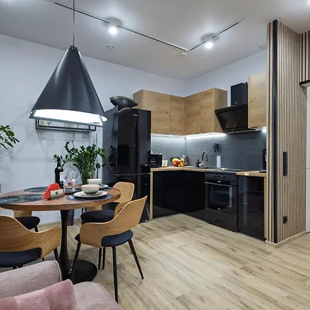 Pod Jasna Gora Teresy 4-2 Parking Gratis شقة *