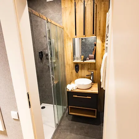 Pod Jasna Gora Teresy 4-2 Parking Gratis شقة *