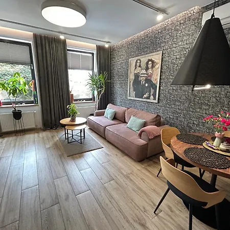 Pod Jasna Gora Teresy 4-2 Parking Gratis * Ченстохова