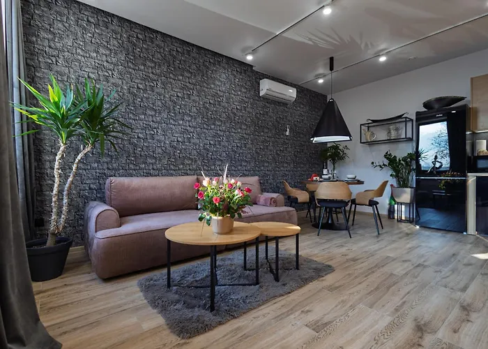 Pod Jasna Gora Teresy 4-2 Parking Gratis *