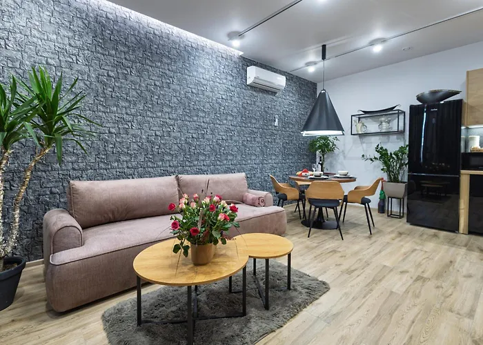 Pod Jasna Gora Teresy 4-2 Parking Gratis דירה *